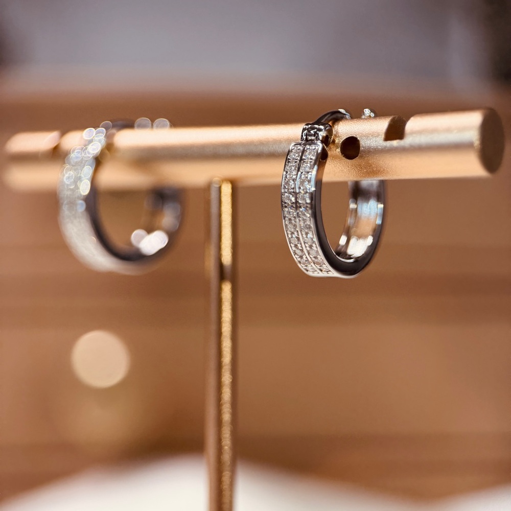 Dual Channels Huggie Hoop Earrings Moissanite S925 18k Plated - Picture 3 of 6